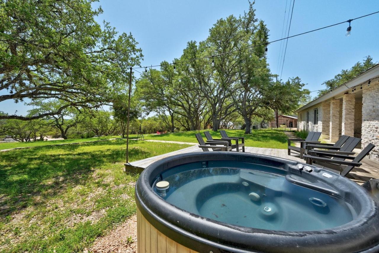 Lucky Arrow Retreat Hotel Dripping Springs Exterior photo
