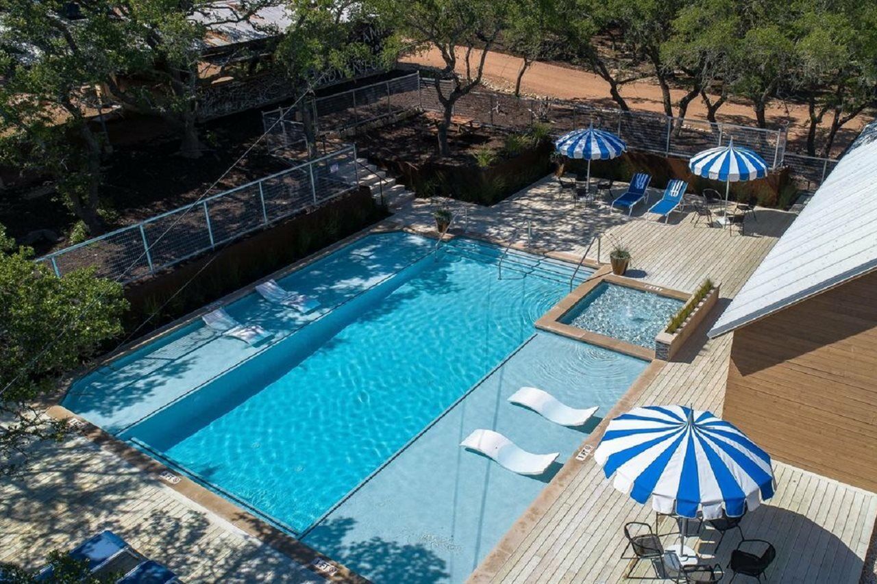Lucky Arrow Retreat Hotel Dripping Springs Exterior photo
