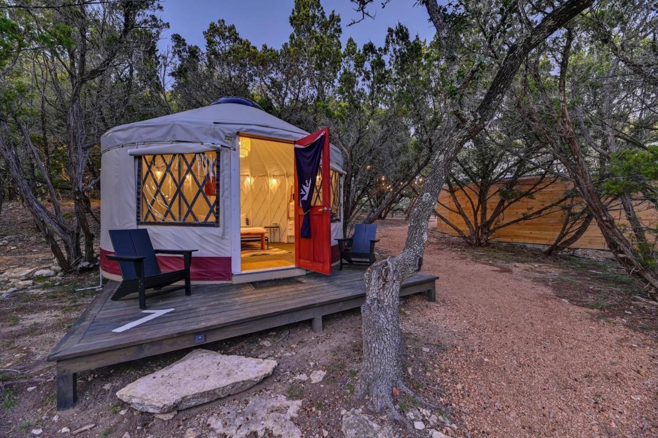 Lucky Arrow Retreat Hotel Dripping Springs Exterior photo